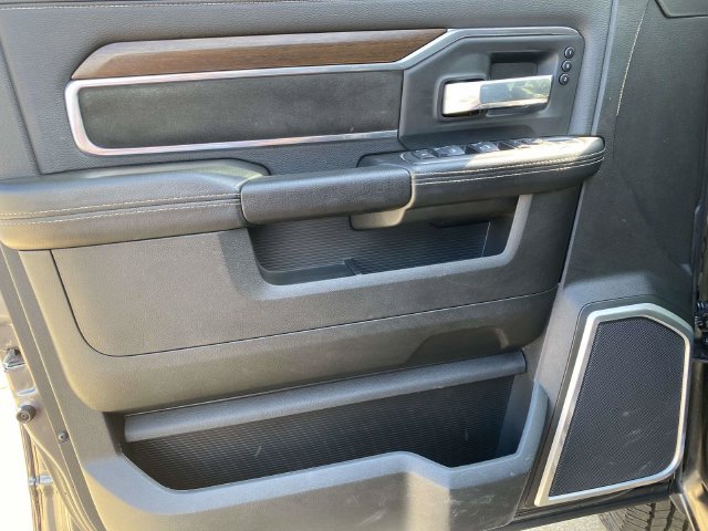 Used 2022 RAM 2500 Laramie AWD/4WD image 12