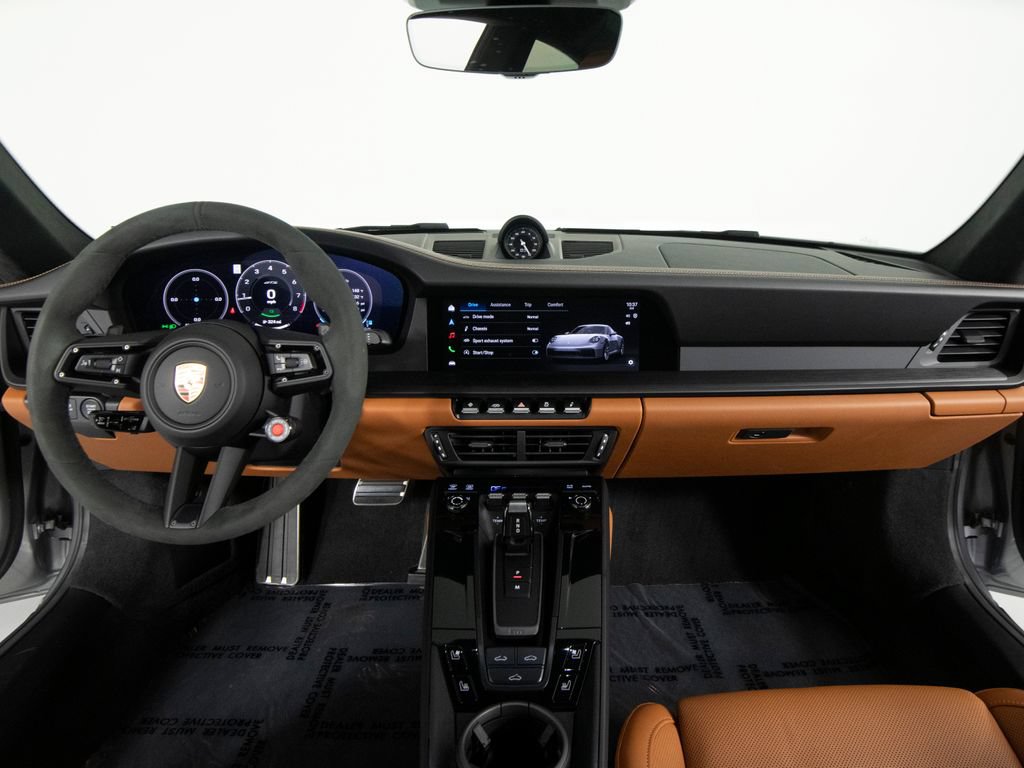Certified 2026 Porsche 911 Carrera GTS RWD image 39