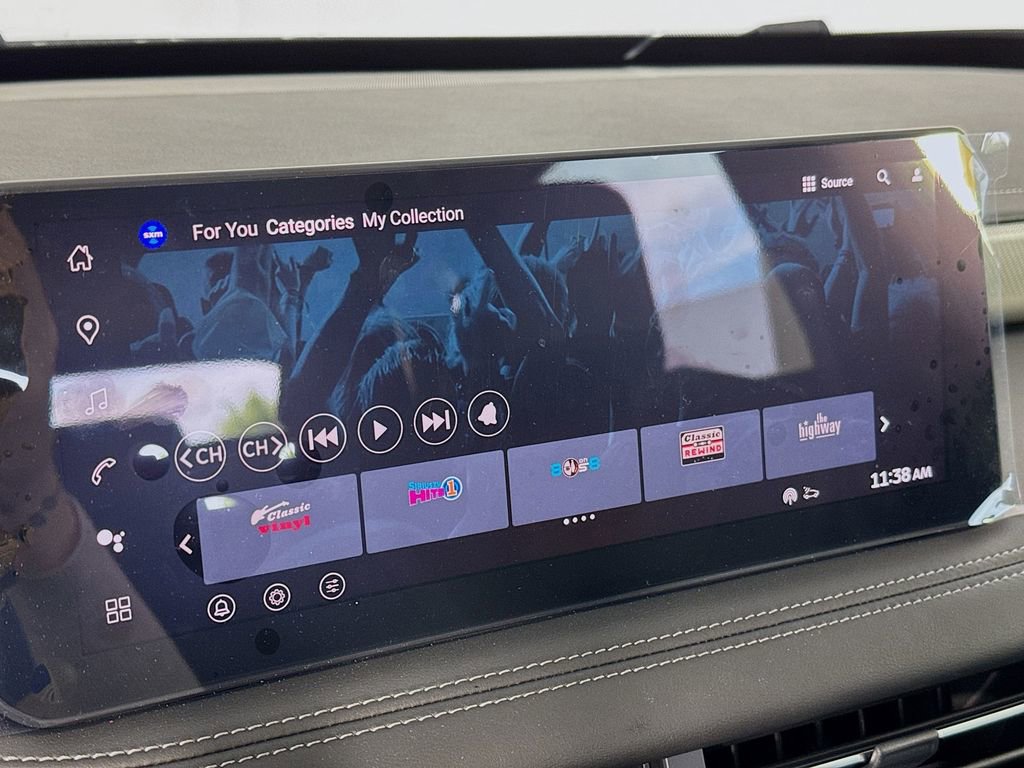 Certified 2026 INFINITI QX60 Luxe w/ Cargo Package FWD image 15