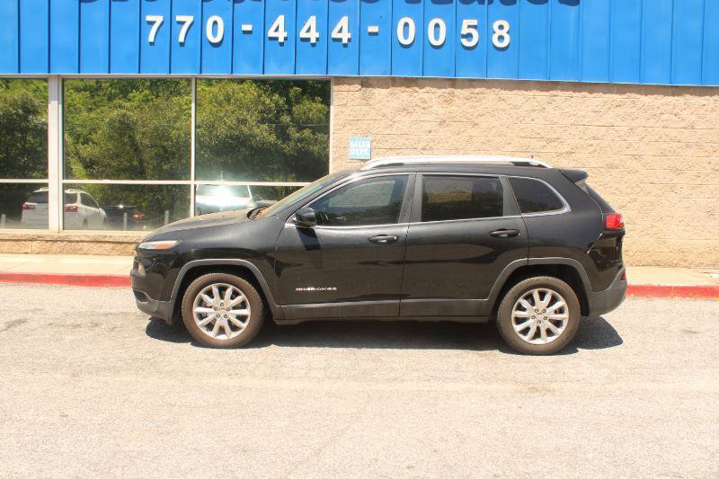 Used 2016 Jeep Cherokee Limited w/ Trailer Tow Group FWD image 23