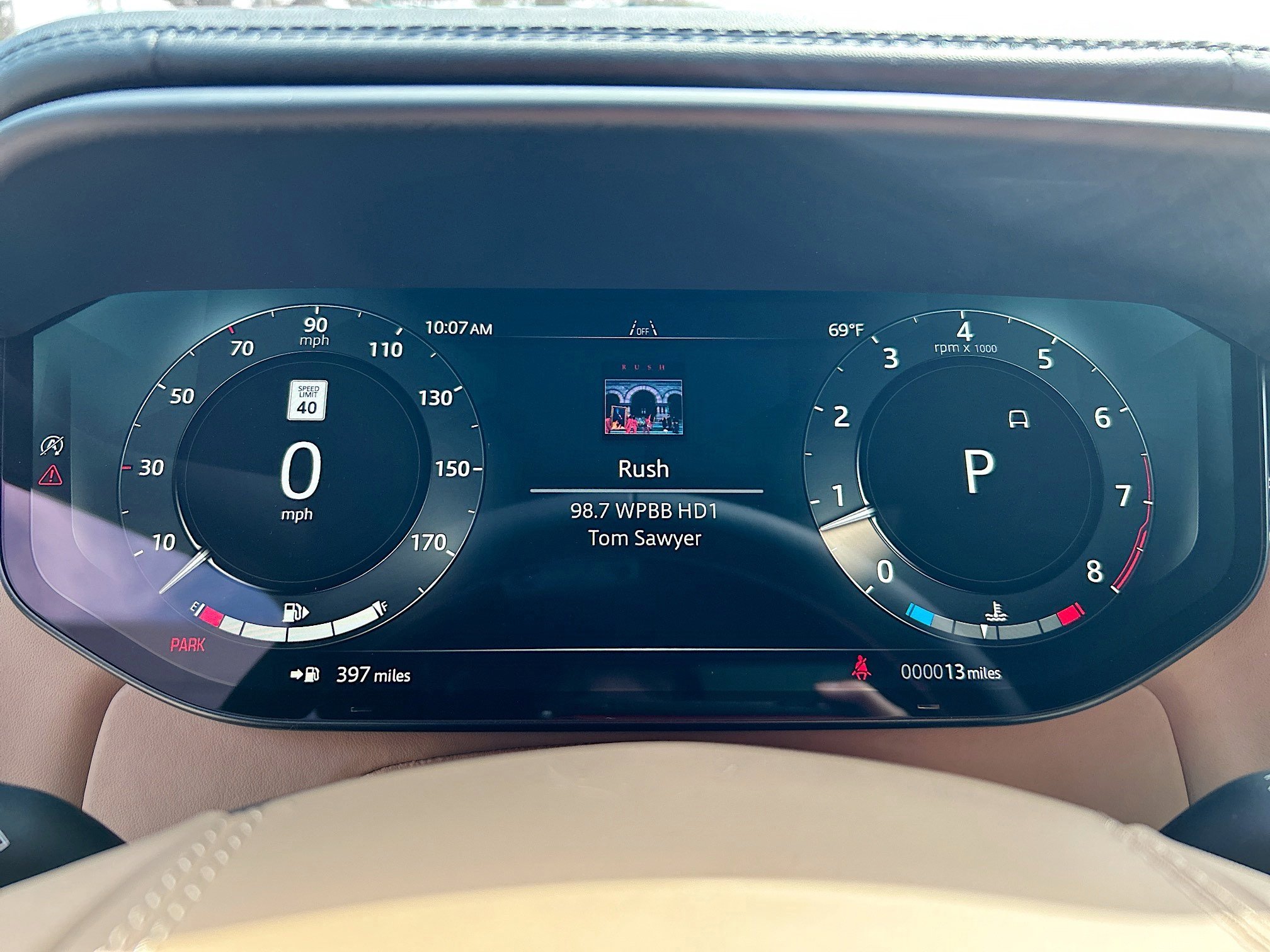 Used 2025 Land Rover Range Rover Sport Dynamic SE image 36