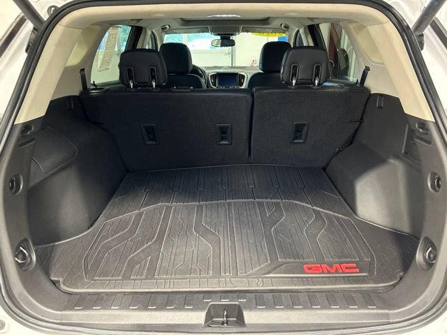 Used 2020 GMC Terrain Denali w/ Denali Premium Package AWD/4WD image 21