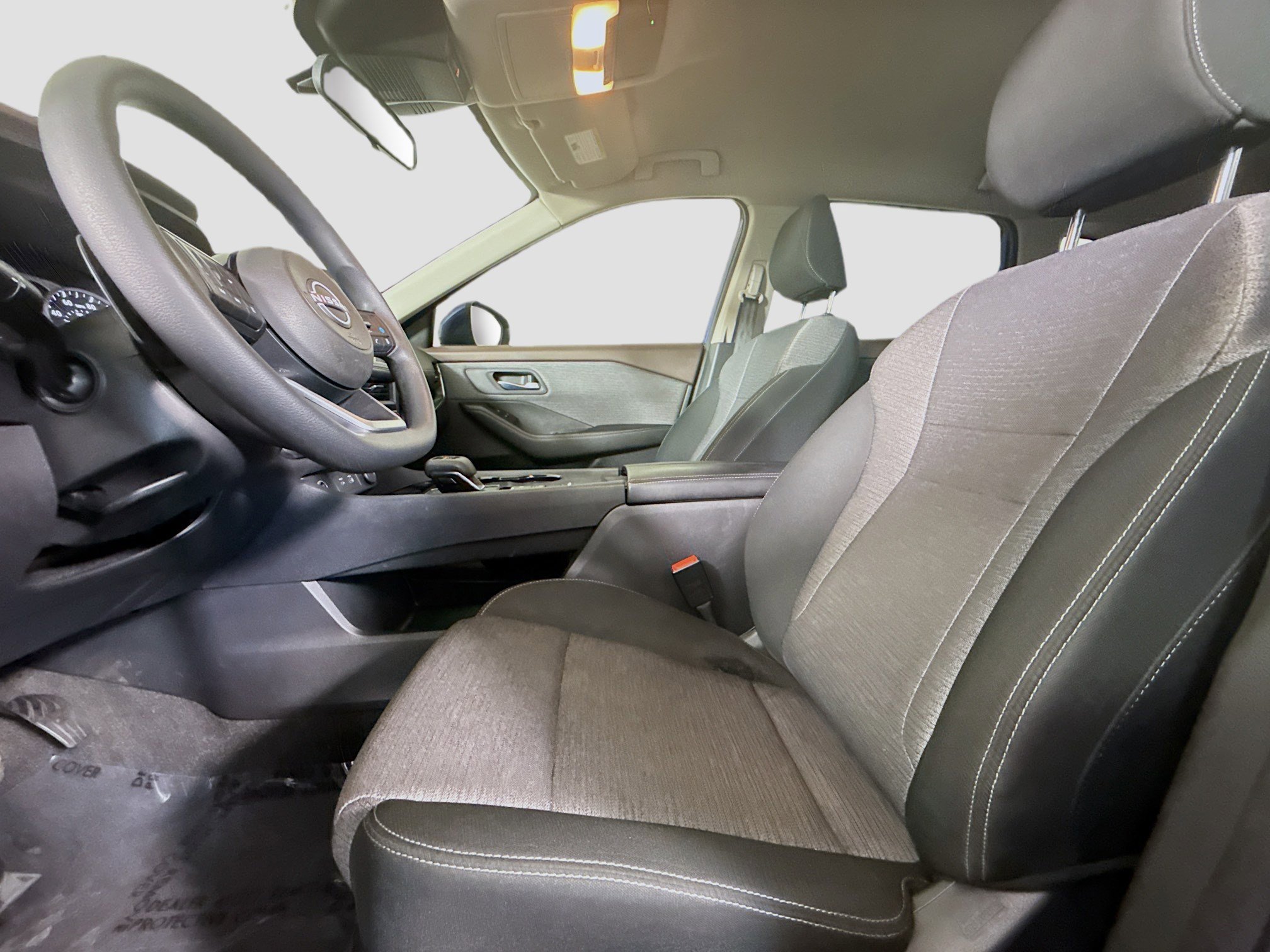 Used 2023 Nissan Rogue SV FWD image 22