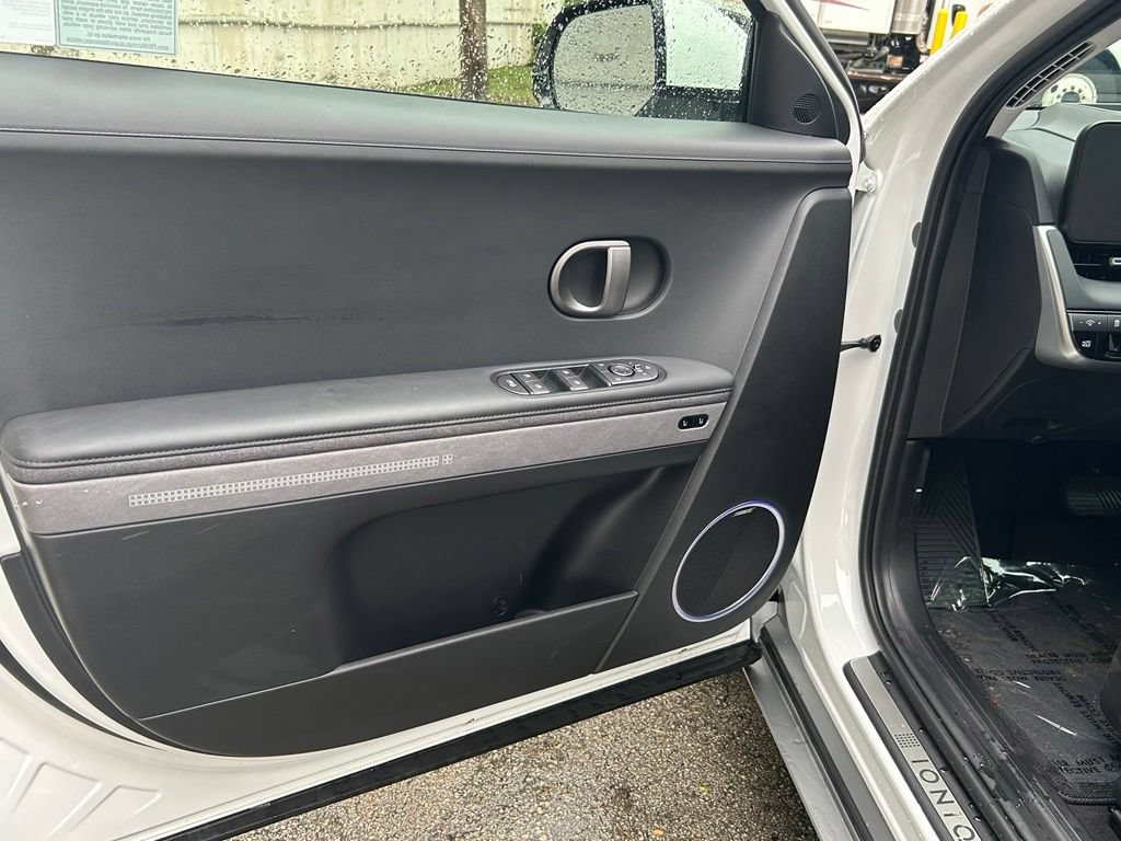Used 2025 Hyundai Ioniq 5 Limited RWD image 15