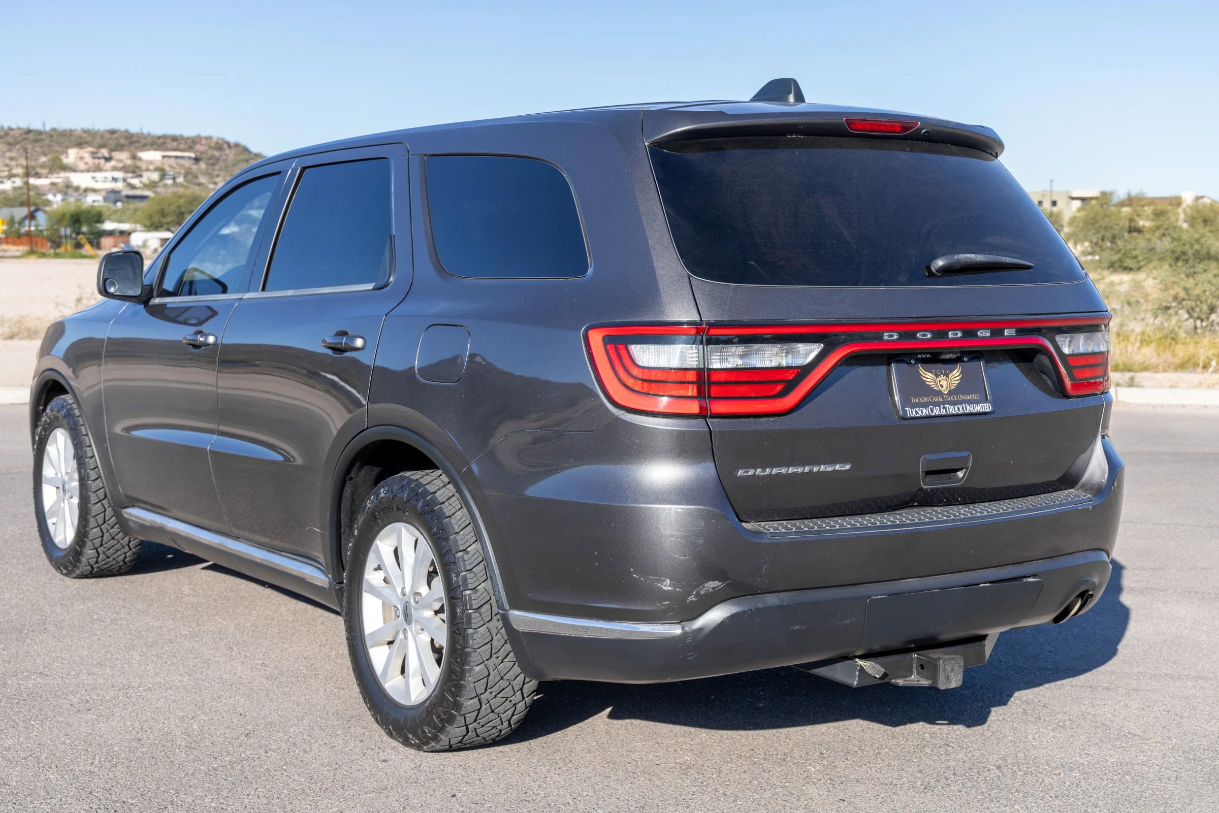 Used 2020 Dodge Durango SXT w/ 3rd Row Seating Group image 3