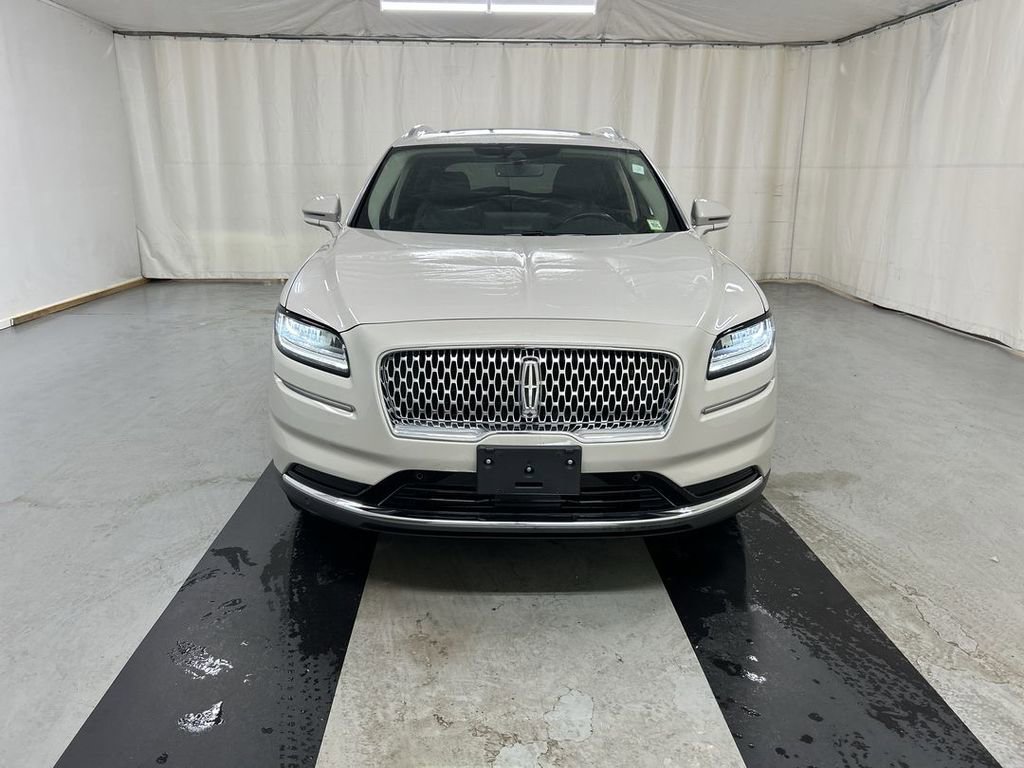 Used 2023 Lincoln Nautilus Reserve w/ Equipment Group 201A AWD/4WD image 3