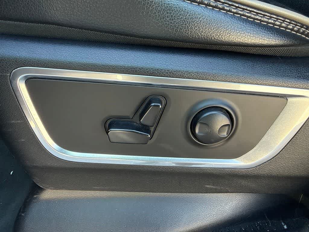 Used 2024 RAM 1500 Laramie RWD image 14