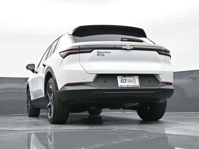 New 2026 Chevrolet Equinox EV LT image 40