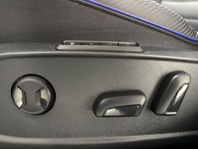 Used 2024 Volkswagen Golf R image 18