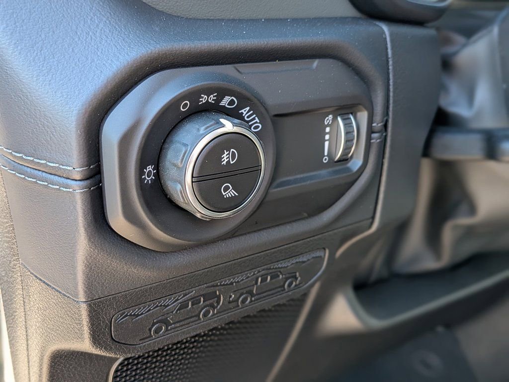 New 2026 Jeep Gladiator Mojave image 9