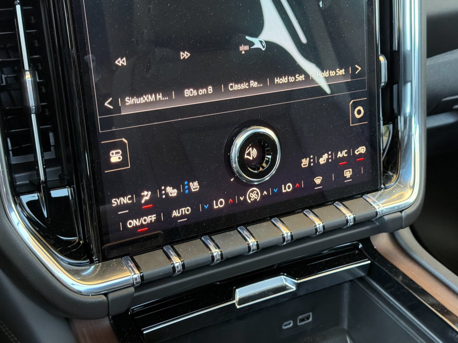 New 2026 GMC Yukon XL Denali w/ Denali Reserve Package AWD/4WD image 21