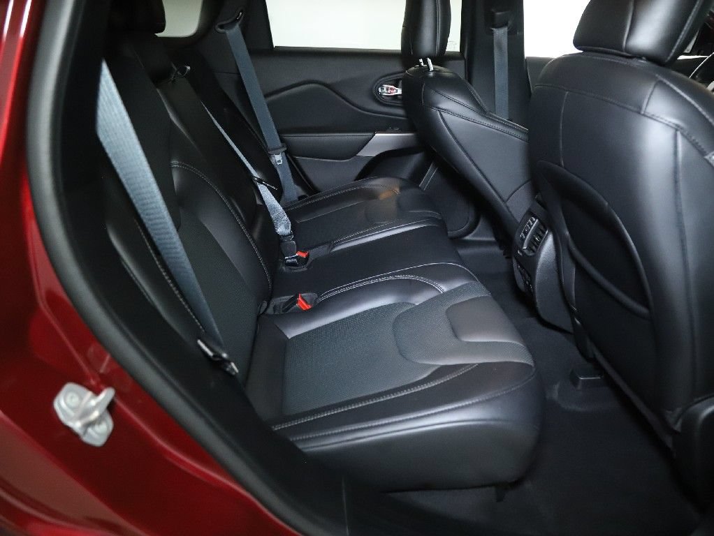 Used 2020 Jeep Cherokee Limited AWD/4WD image 33