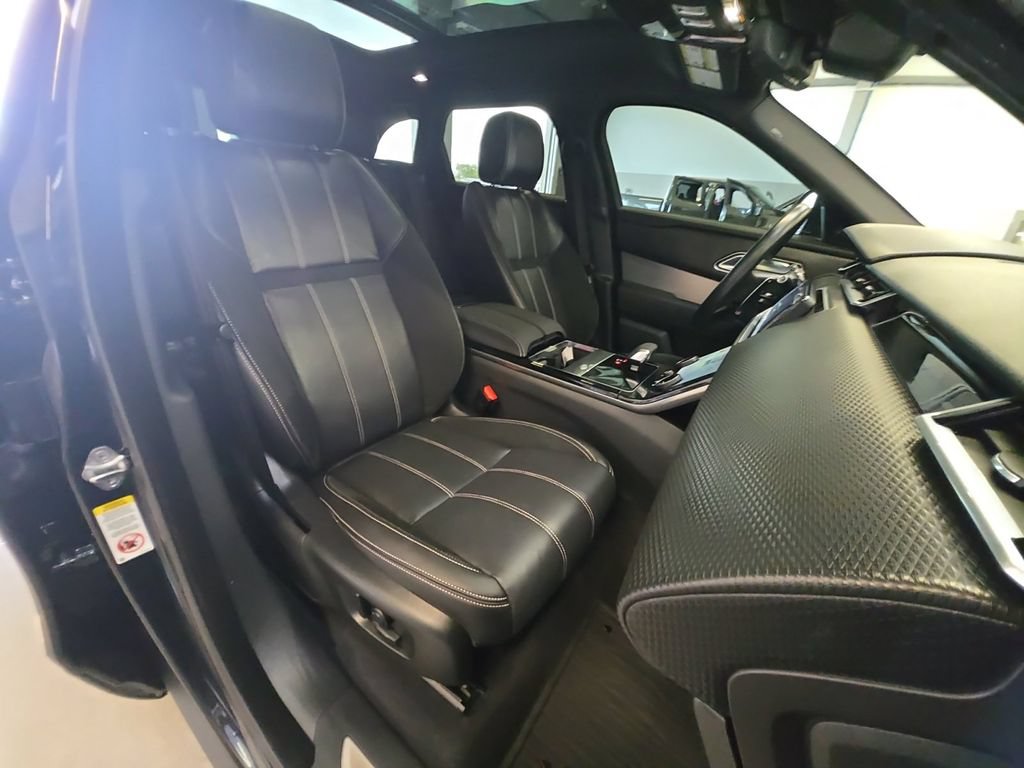 Used 2023 Land Rover Range Rover Velar R-Dynamic S AWD/4WD image 36