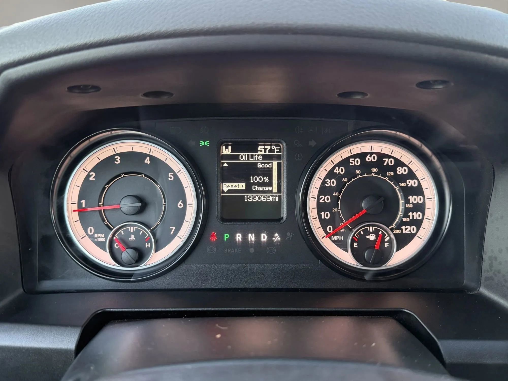 Used 2017 RAM 1500 Classic SLT AWD/4WD image 22