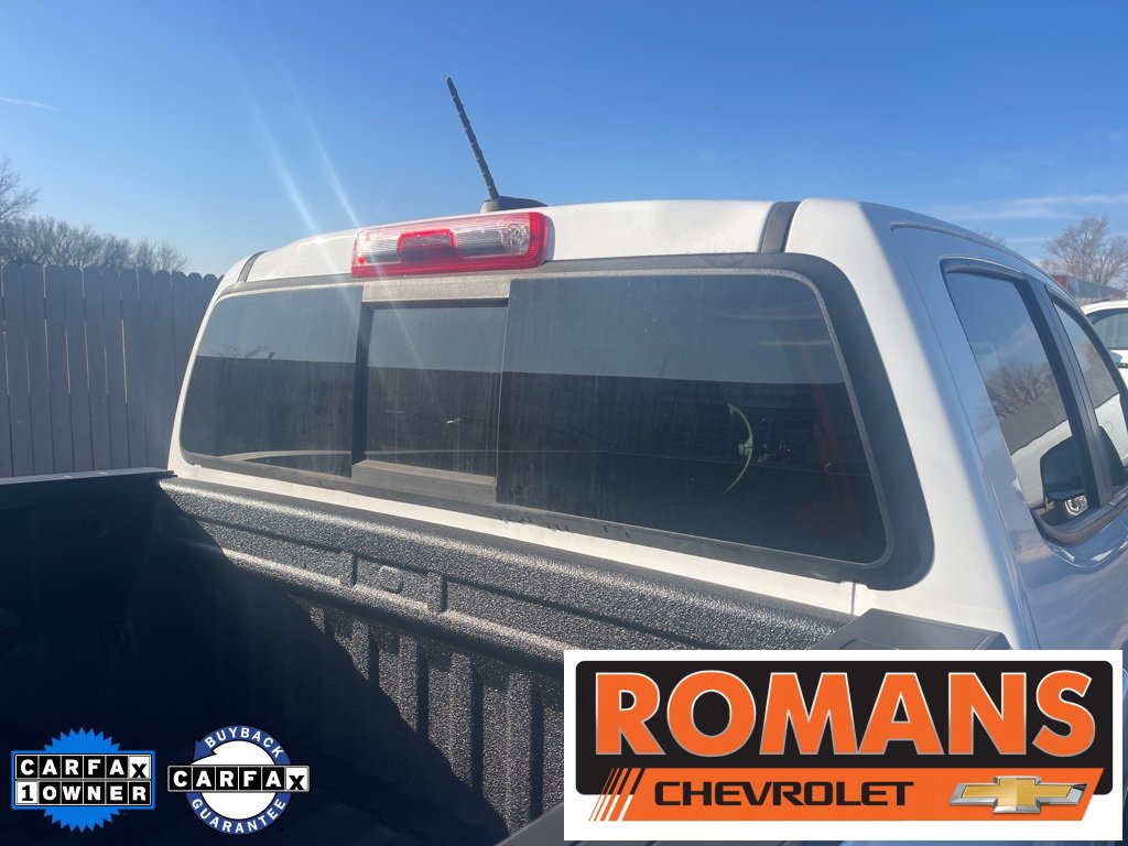 Used 2022 Chevrolet Colorado LT w/ LT Convenience Package image 6