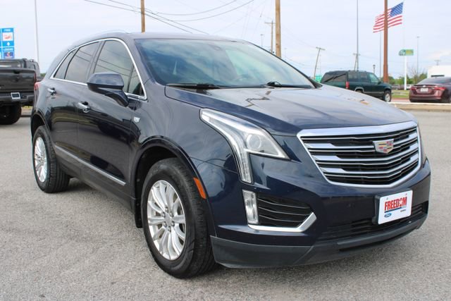 Used 2017 Cadillac XT5 FWD image 3