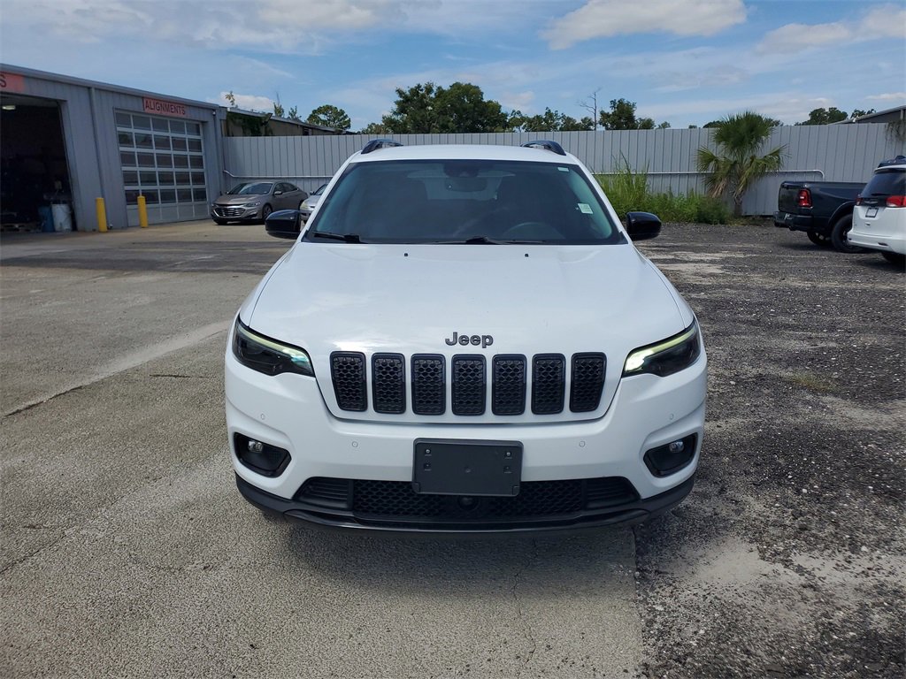Used 2023 Jeep Cherokee Altitude Lux image 5