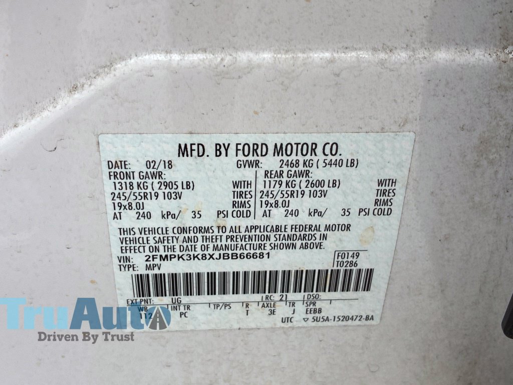Used 2018 Ford Edge Titanium w/ Equipment Group 301A FWD image 23