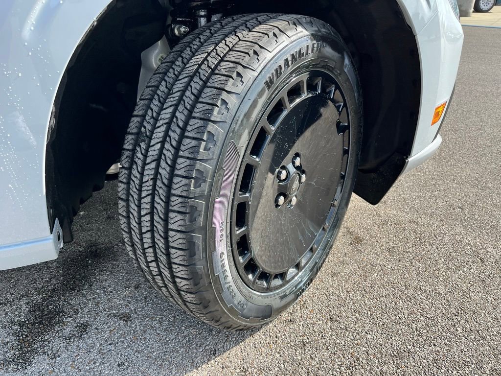 New 2026 Ford Maverick Lobo image 6