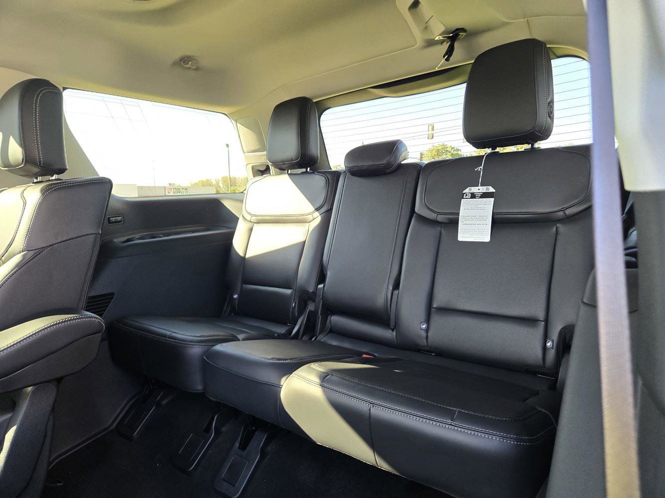 New 2025 Ford Expedition Platinum image 25
