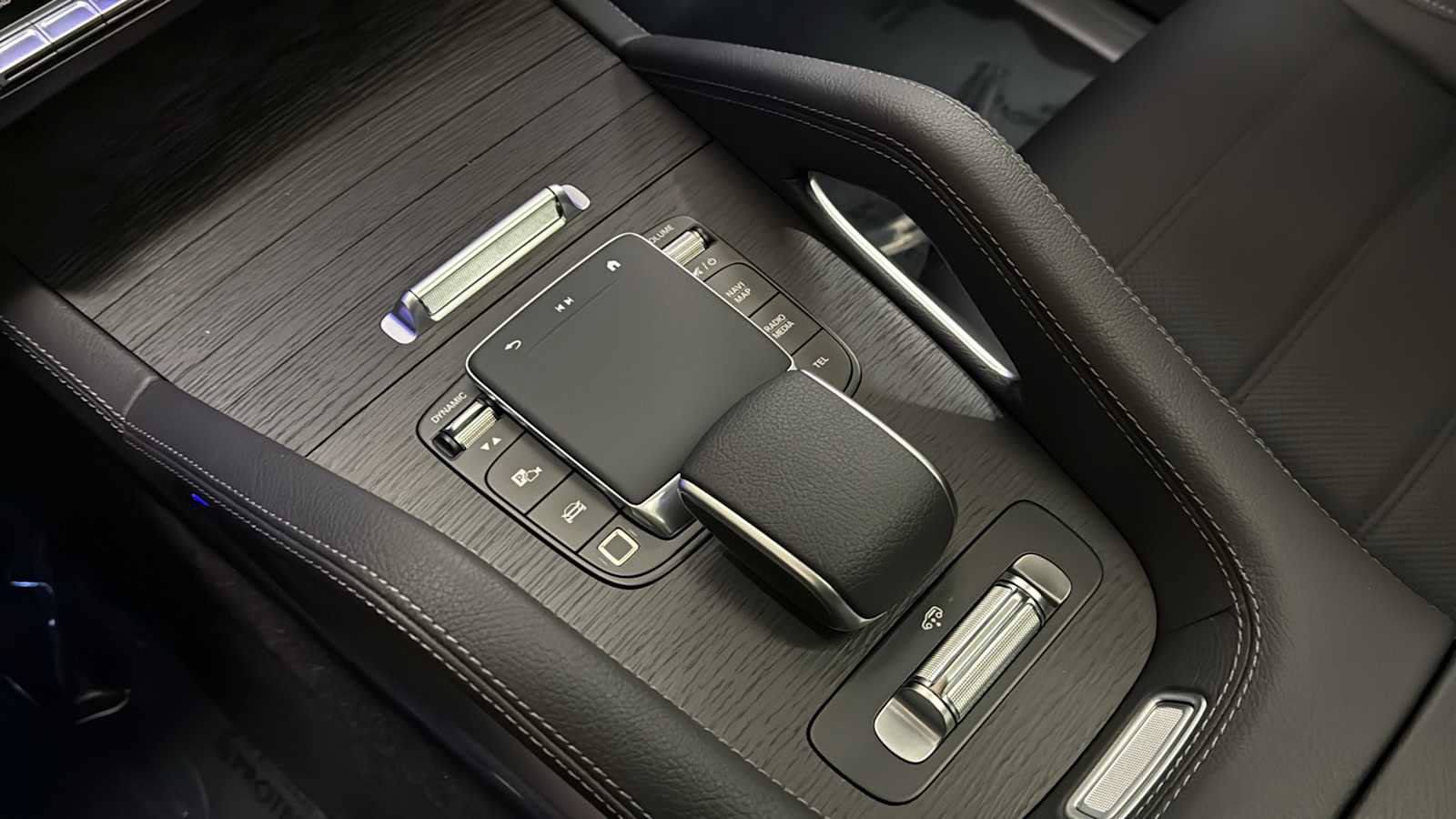 New 2026 Mercedes-Benz GLS 450 4MATIC image 25
