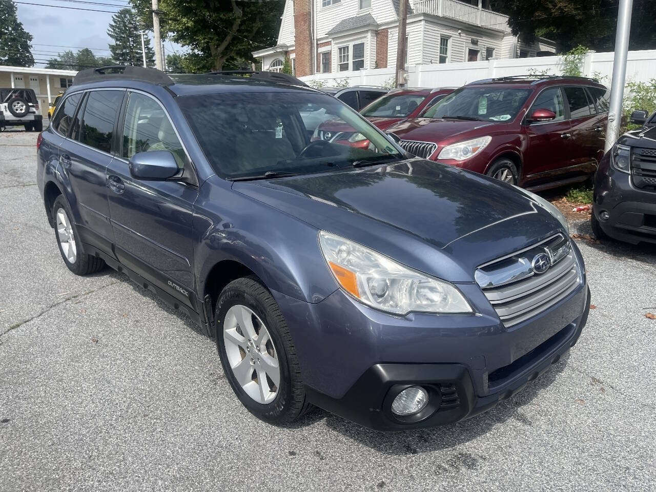 Used 2013 Subaru Outback 2.5i Premium AWD/4WD image 4