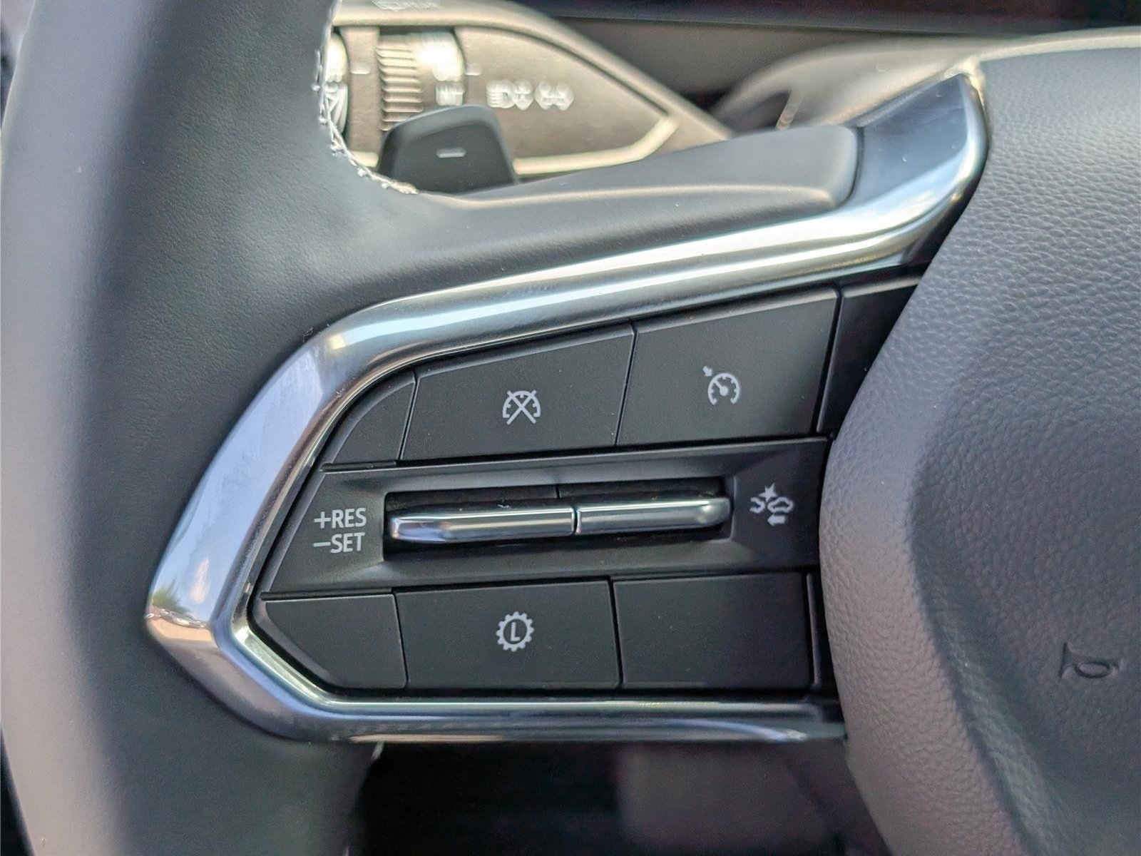 New 2027 Chevrolet Traverse LT w/ Driver Confidence Package FWD image 19