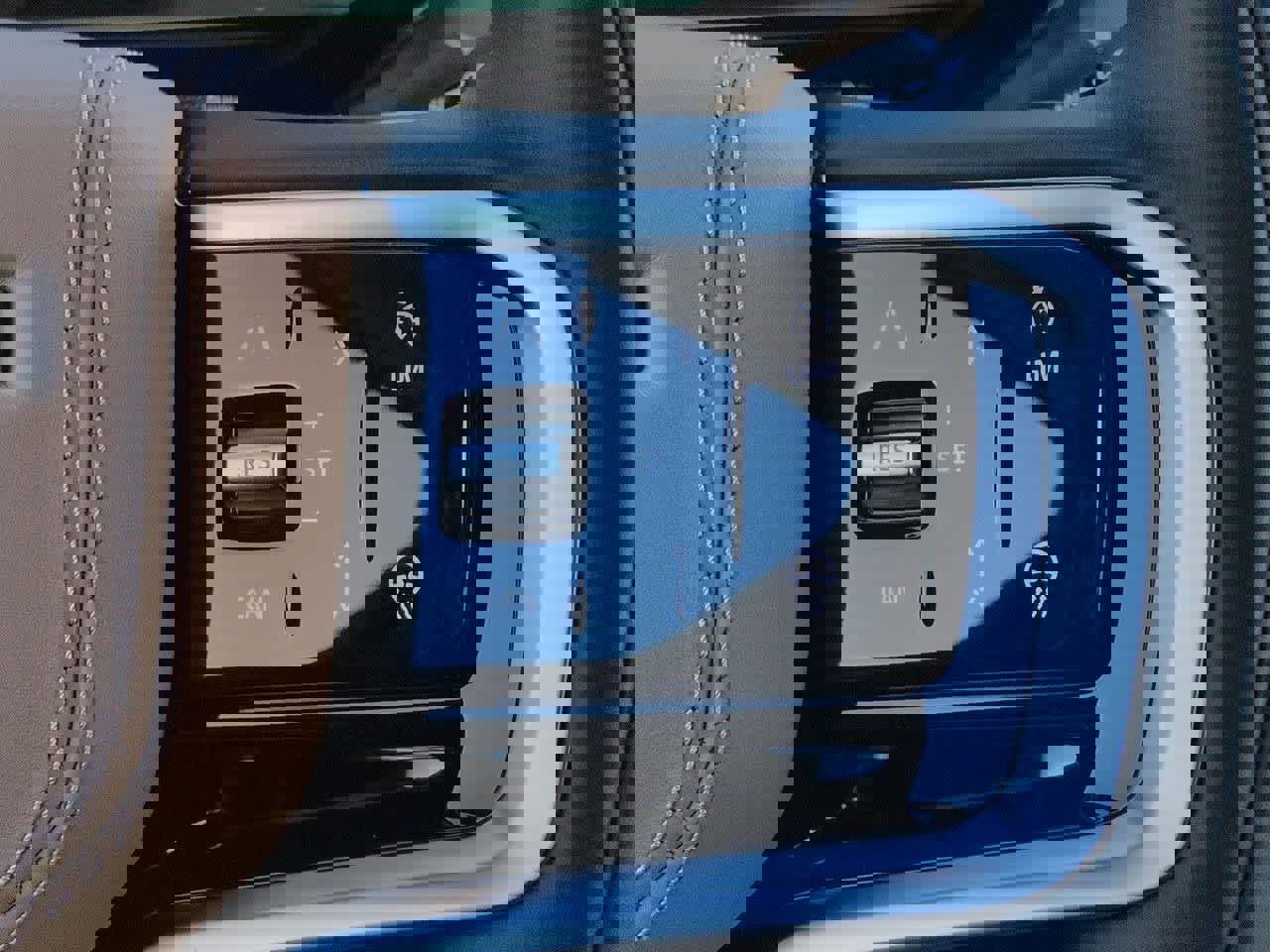 New 2026 Land Rover Range Rover Sport SE AWD/4WD image 26