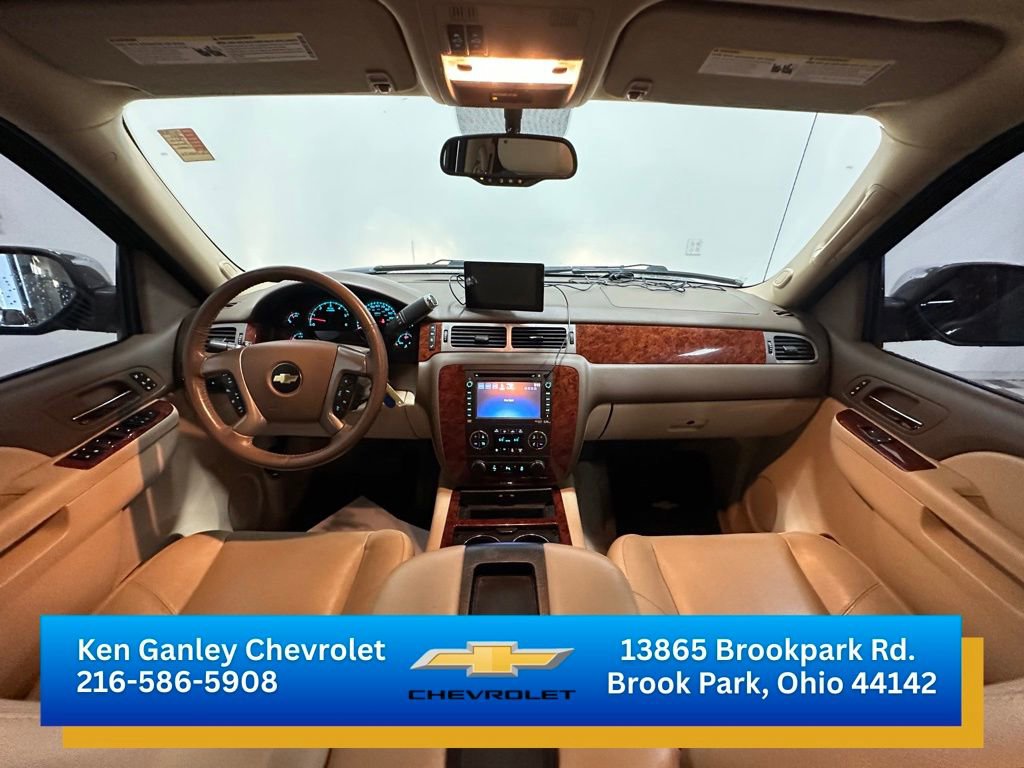 Used 2013 Chevrolet Avalanche LTZ AWD/4WD image 21