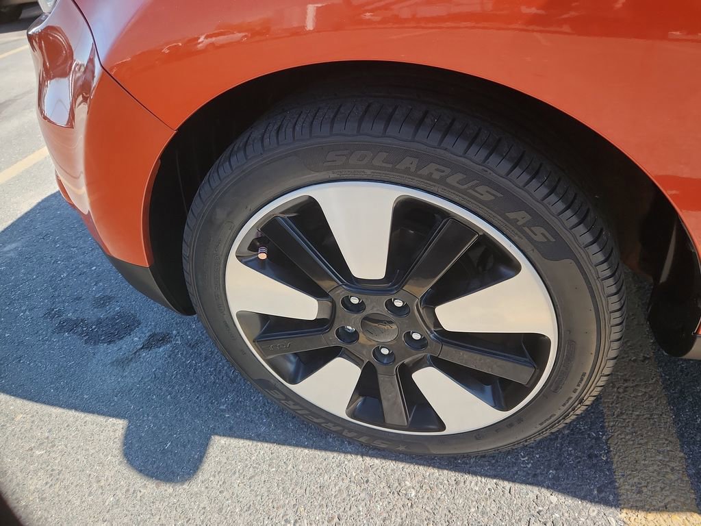 Used 2019 Kia Soul + FWD image 15