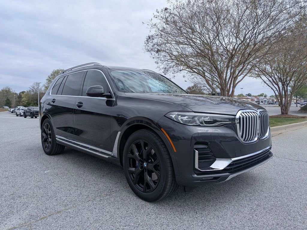Used 2021 BMW X7 xDrive40i w/ Cold Weather Package image 2