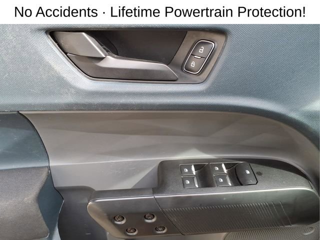 Used 2022 Ford Maverick XL image 11