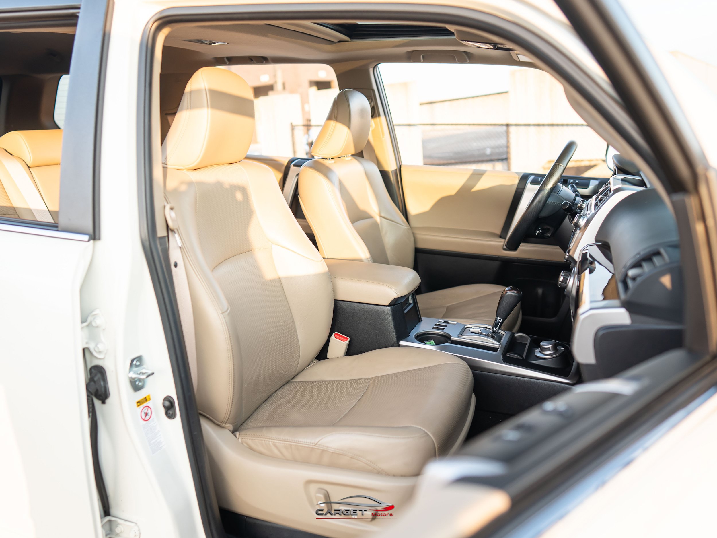 Used 2016 Toyota 4Runner Limited AWD/4WD image 17