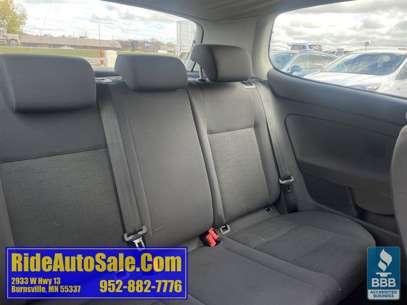 Used 2009 Volkswagen Rabbit S w/ Cold Weather Pkg FWD image 14