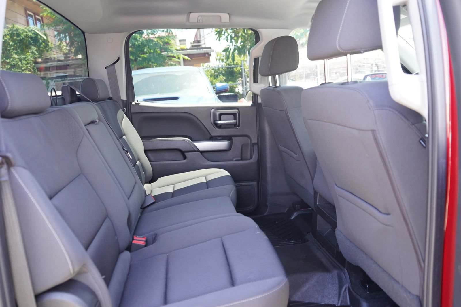 Used 2018 Chevrolet Silverado 1500 LT w/ All Star Edition AWD/4WD image 18