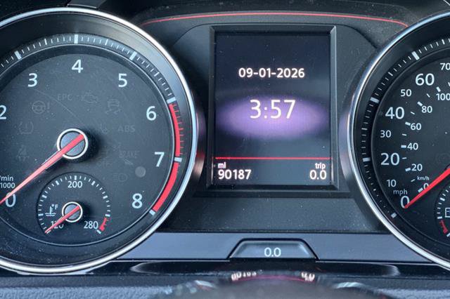 Used 2018 Volkswagen GTI SE w/ SE Leather Package FWD image 29