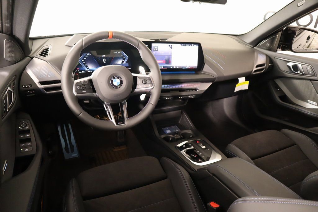 New 2026 BMW M235i xDrive w/ Technology Package image 2