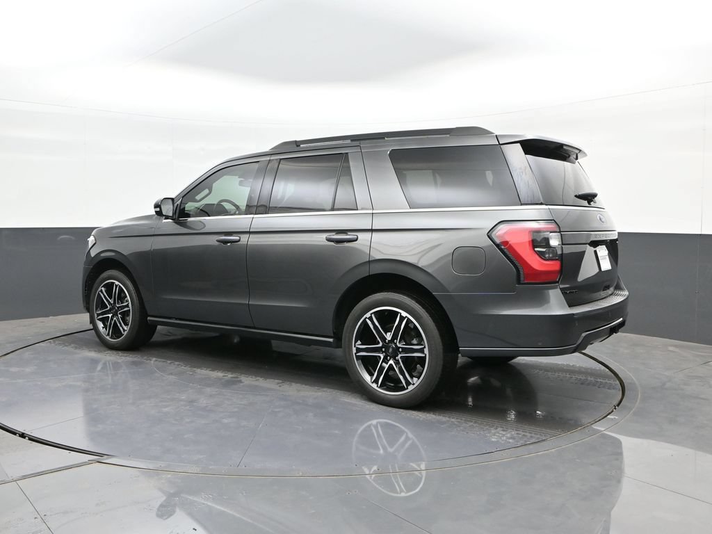 Used 2019 Ford Expedition Limited w/ Equipment Group 303A AWD/4WD image 5