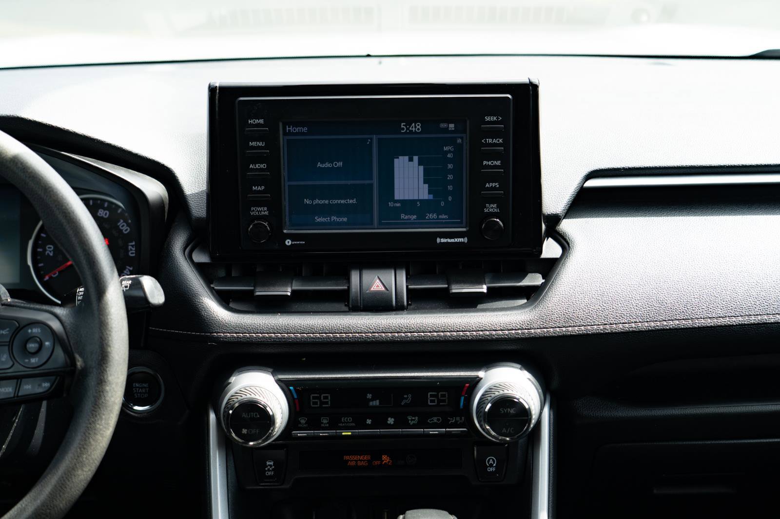 Used 2020 Toyota RAV4 XLE FWD image 22