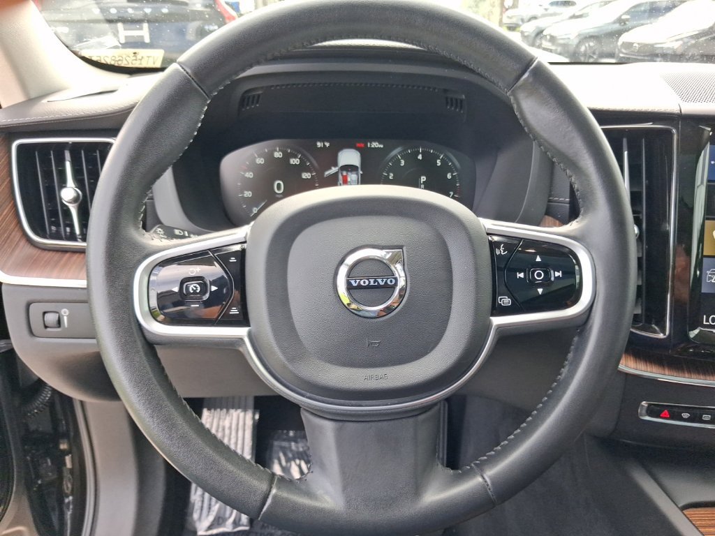Used 2020 Volvo XC60 T5 Inscription w/ Protection Package Premier AWD/4WD image 17
