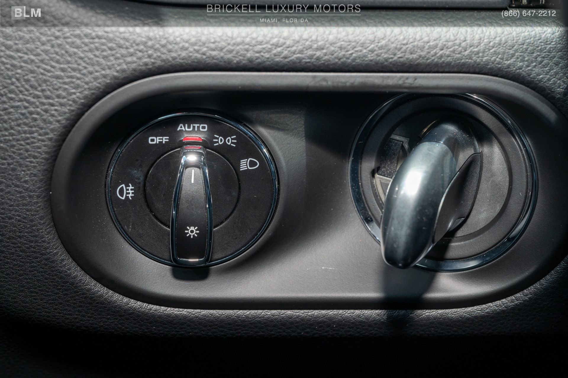 Used 2024 Porsche Macan image 29