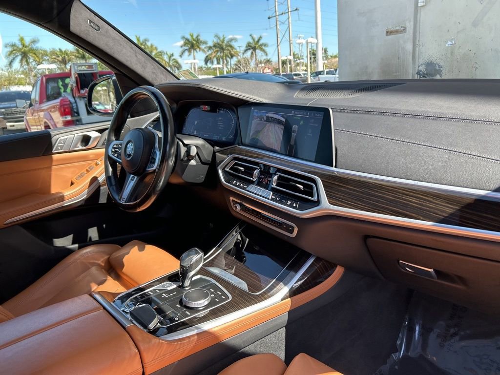 Used 2021 BMW X7 xDrive40i w/ M Sport Package image 18