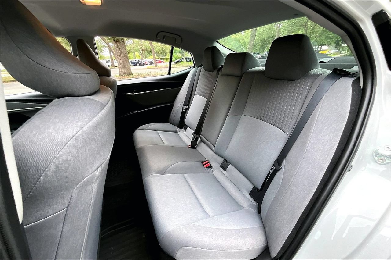 Used 2025 Toyota Camry LE FWD image 19