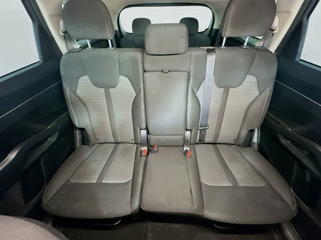 Used 2022 Kia Sorento LX FWD image 13