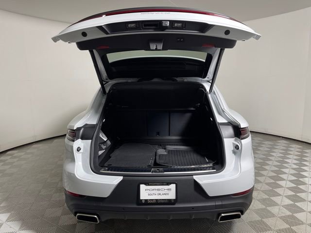 Used 2026 Porsche Cayenne Coupe image 7