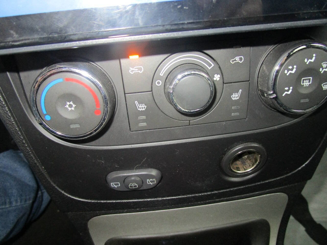 Used 2009 Chevrolet HHR LT FWD image 13