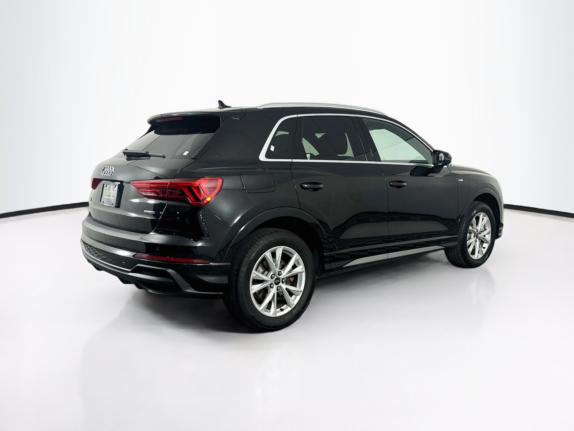Used 2025 Audi Q3 2.0T Premium AWD/4WD image 9