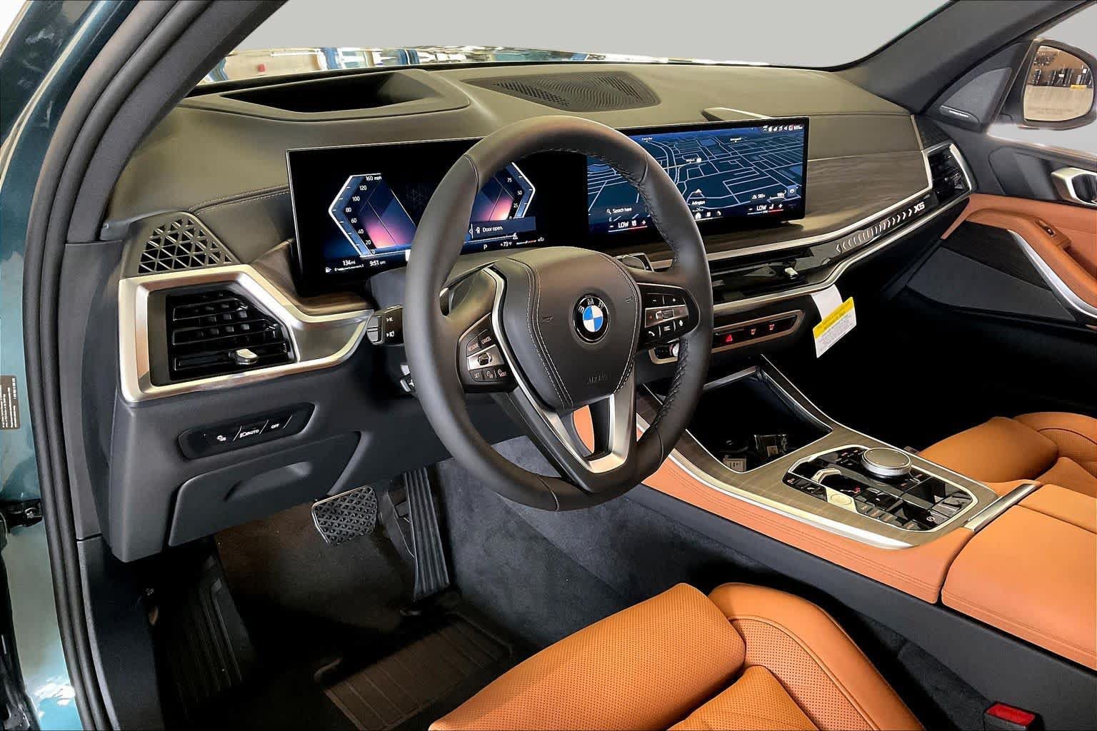 Used 2026 BMW X5 sDrive40i w/ Premium Package RWD image 12