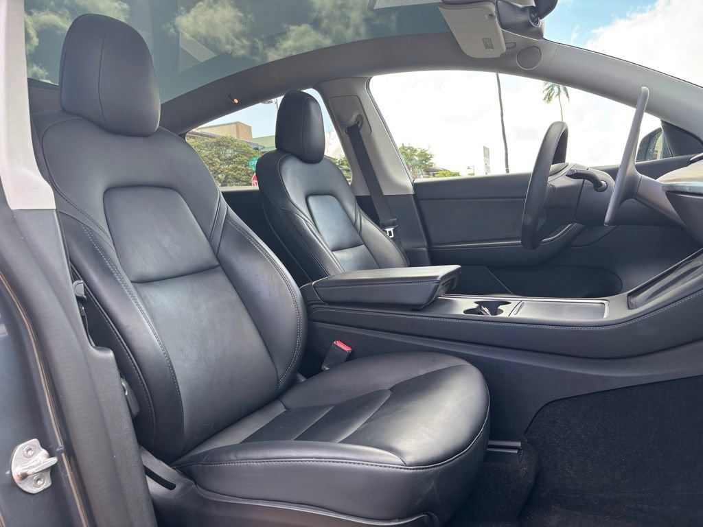 Used 2022 Tesla Model Y Performance AWD/4WD image 9