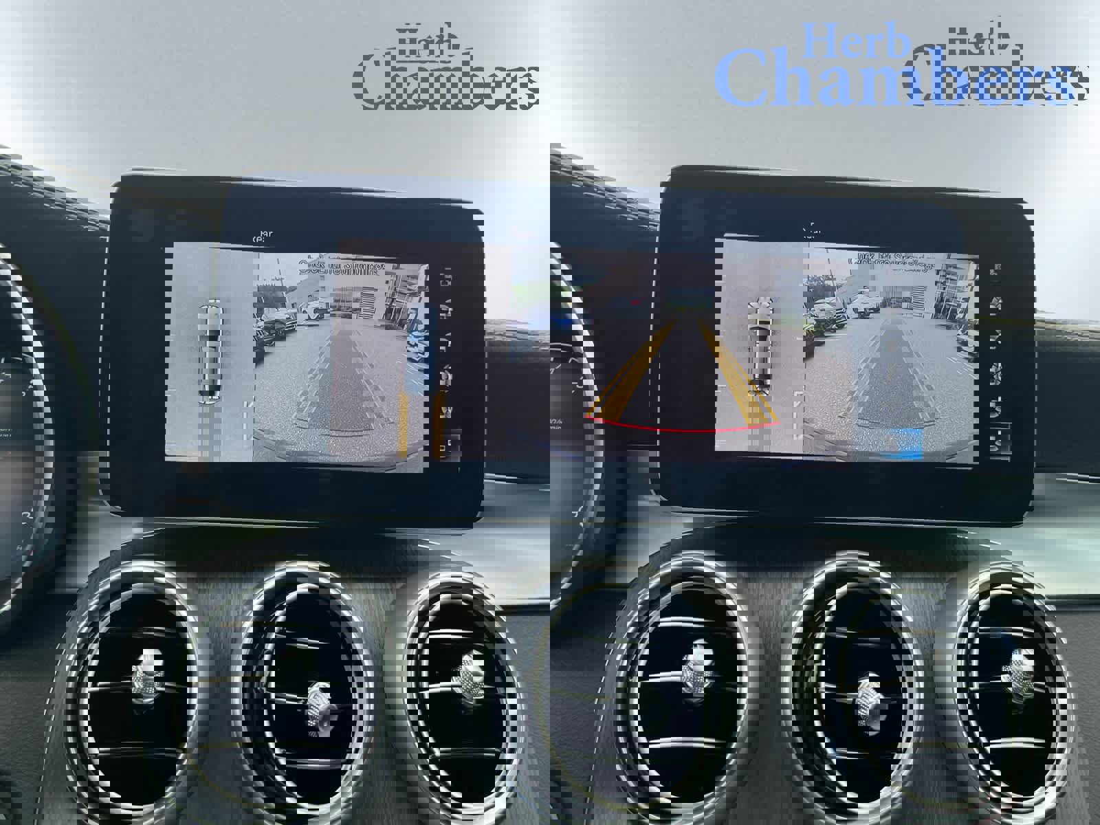 Used 2023 Mercedes-Benz GLC 300 4MATIC image 12